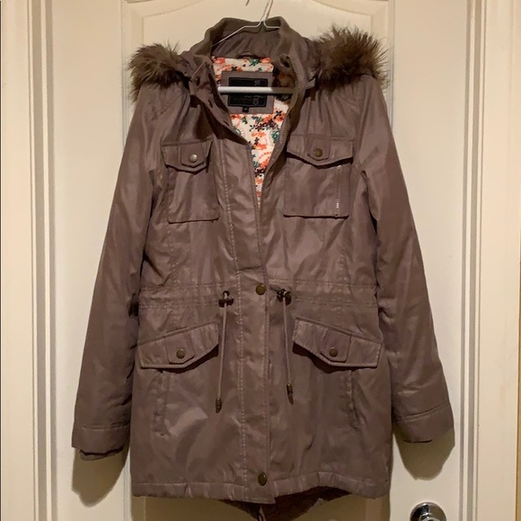 buffalo Outerwear 5 Jackets & Blazers - Women’s fall winter 🥶 jacket w hat By Buffalo